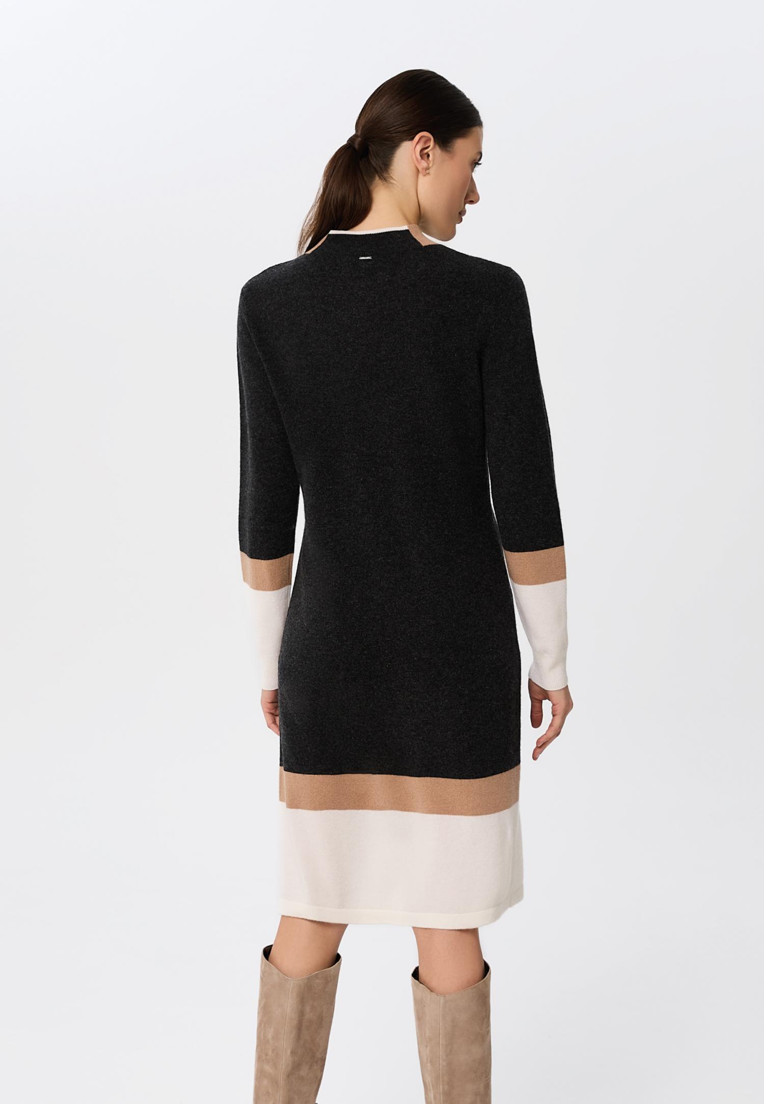 Платье из кашемира W25-00CH0503 Marc & André